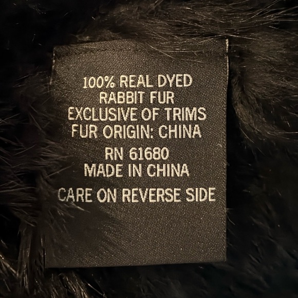 Black Rabbit Fur Vest - Picture 7 of 12